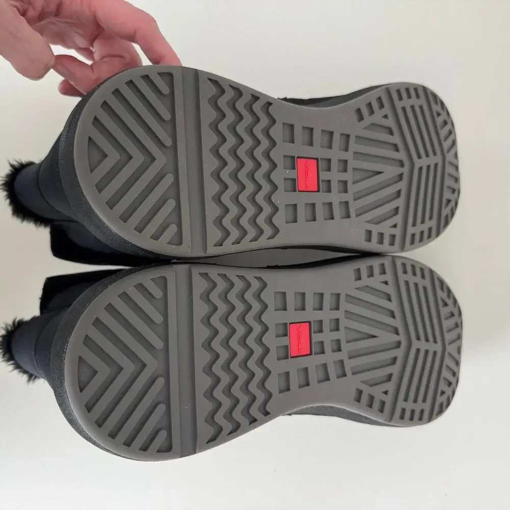 Volt Heat LAVA Series Indoor/Outdoor Rechargeable Heated Boots NWOB 12M/13W